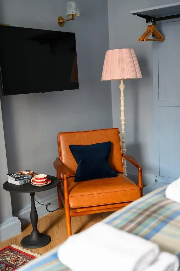 Cosy City Centre First Floor Family Room Edinburgh