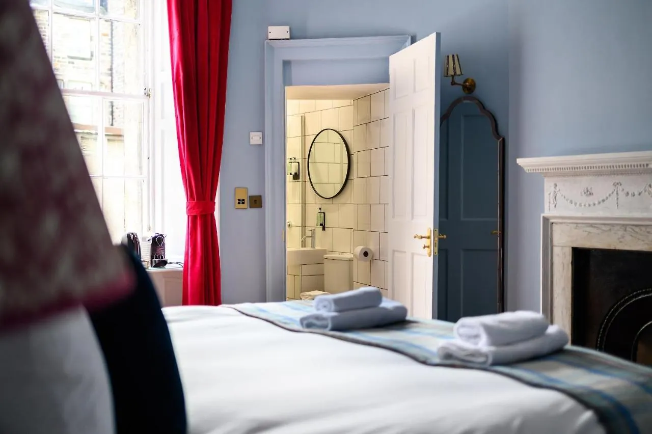 Cosy City Centre First Floor Family Room Edimburgo 0*,  Reino Unido
